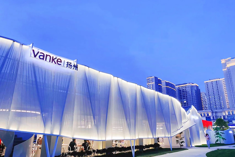 Durable UV-resistant sunshade PTFE membrane