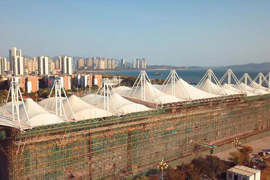 Durable UV-resistant sunshade PTFE membrane