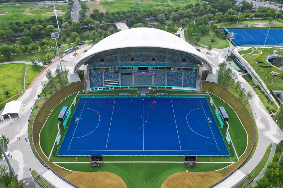 Durable UV-resistant sunshade PTFE membrane