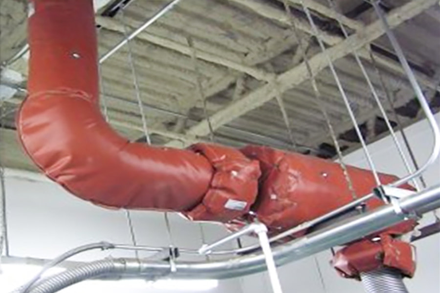 High temperature resistant, flame retardant, corrosion resistant silicone insulation fabric