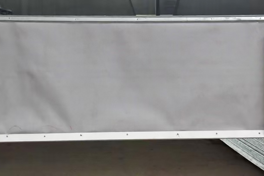 High temperature resistant, flame retardant, corrosion resistant silicone insulation fabric