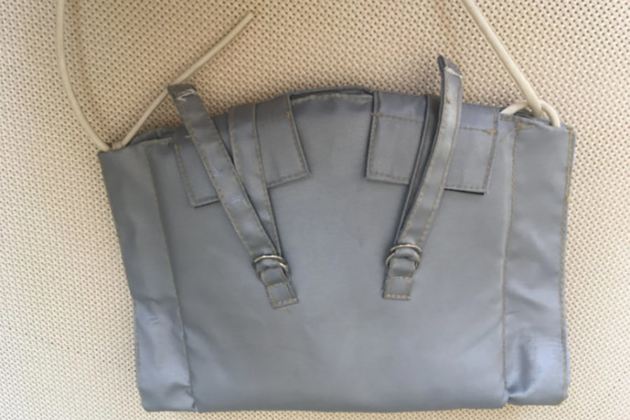 High temperature resistant, flame retardant, corrosion resistant silicone insulation fabric